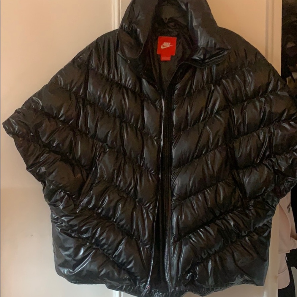 NIKE DOWN ZIP PONCHO (LARGE)